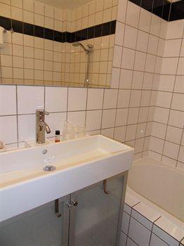 Hotel Lambeau Etterbeek Ngoại thất bức ảnh