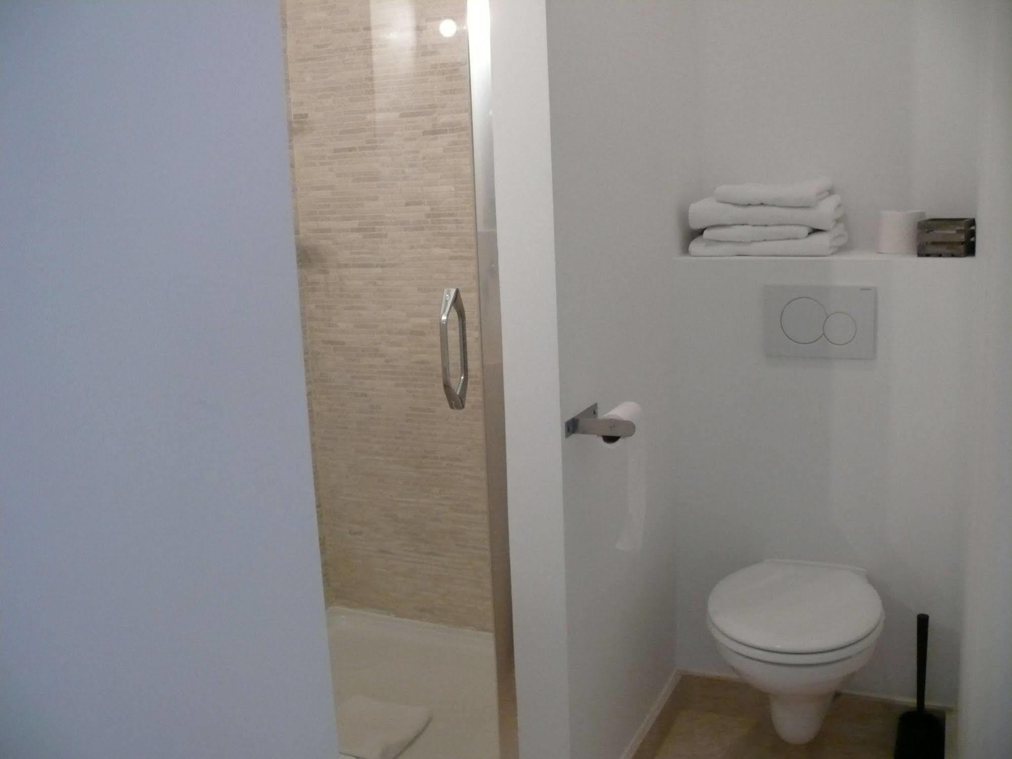 Hotel Lambeau Etterbeek Ngoại thất bức ảnh