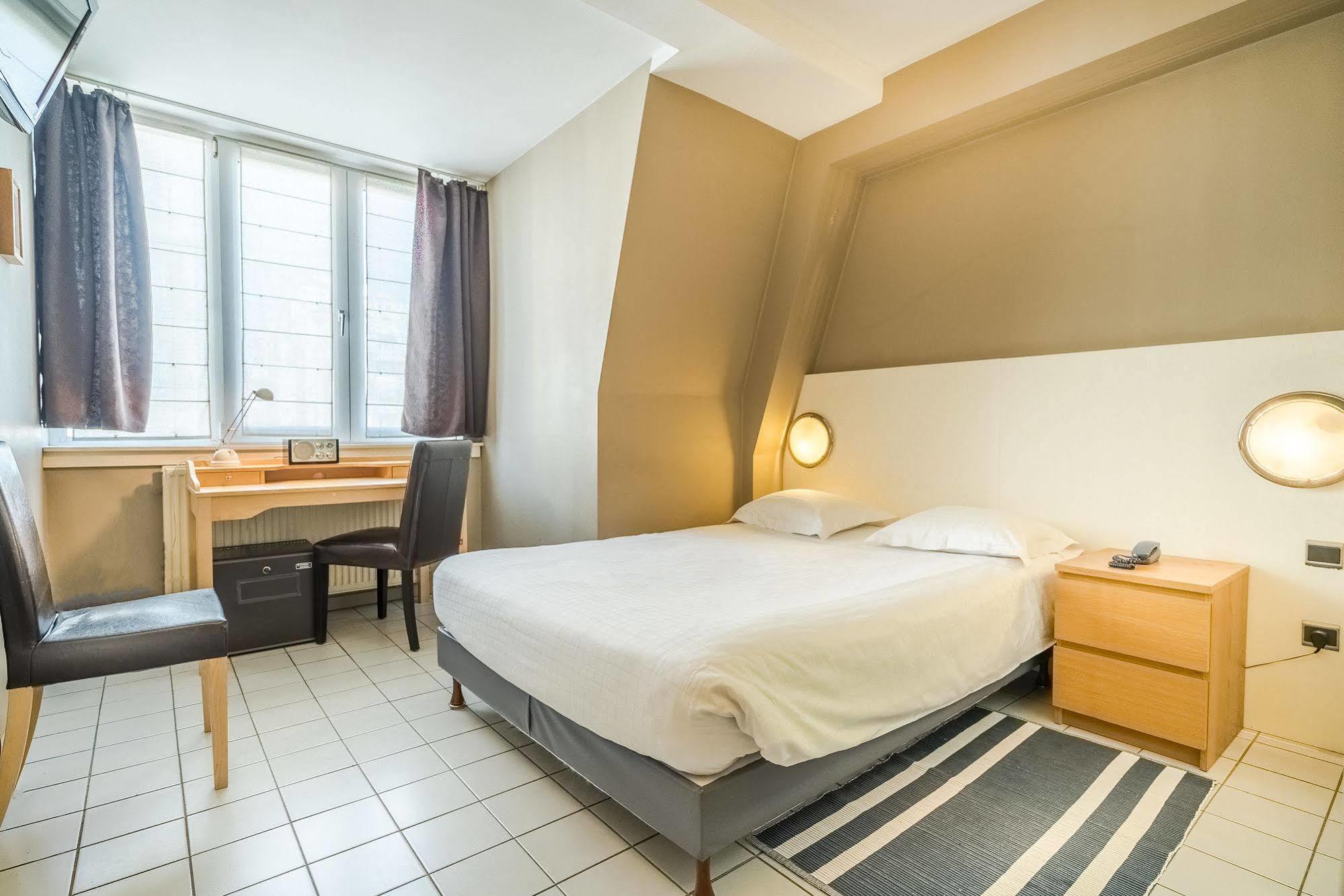 Hotel Lambeau Etterbeek Ngoại thất bức ảnh