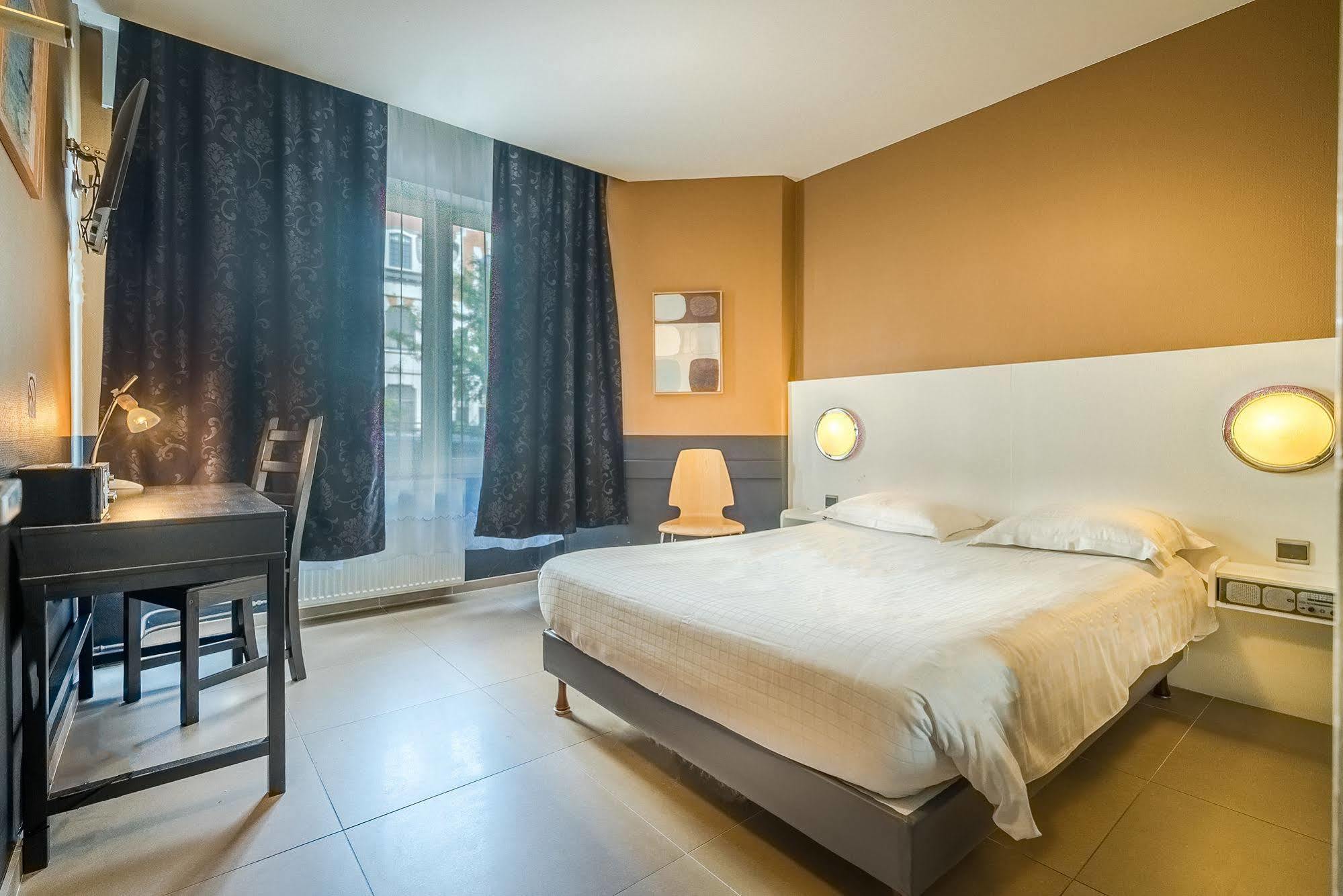 Hotel Lambeau Etterbeek Ngoại thất bức ảnh